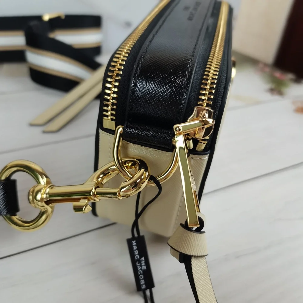 Marc Jacobs Cream Crossbody Bag - Picture 6 of 10